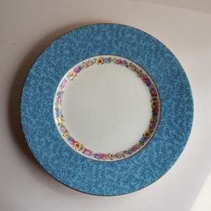 Vintage Royal Doulton Huntingdon Dinner Plate