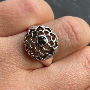 Moldavit Blumen-Ring: Sterling Silber, Größe 8