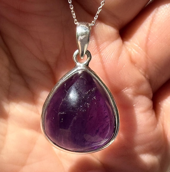 Pendentif Améthyste Cabochon OxcmoBijoux - Neuf Avec étiquettes - Pierre Naturelle