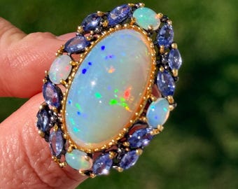 Luxe 15 kt Ethiopische Welo-pinfire opaaliolietring, statement jewerly, zwart gerhodineerd sterlingzilver, halo met meerdere stenen maat 8