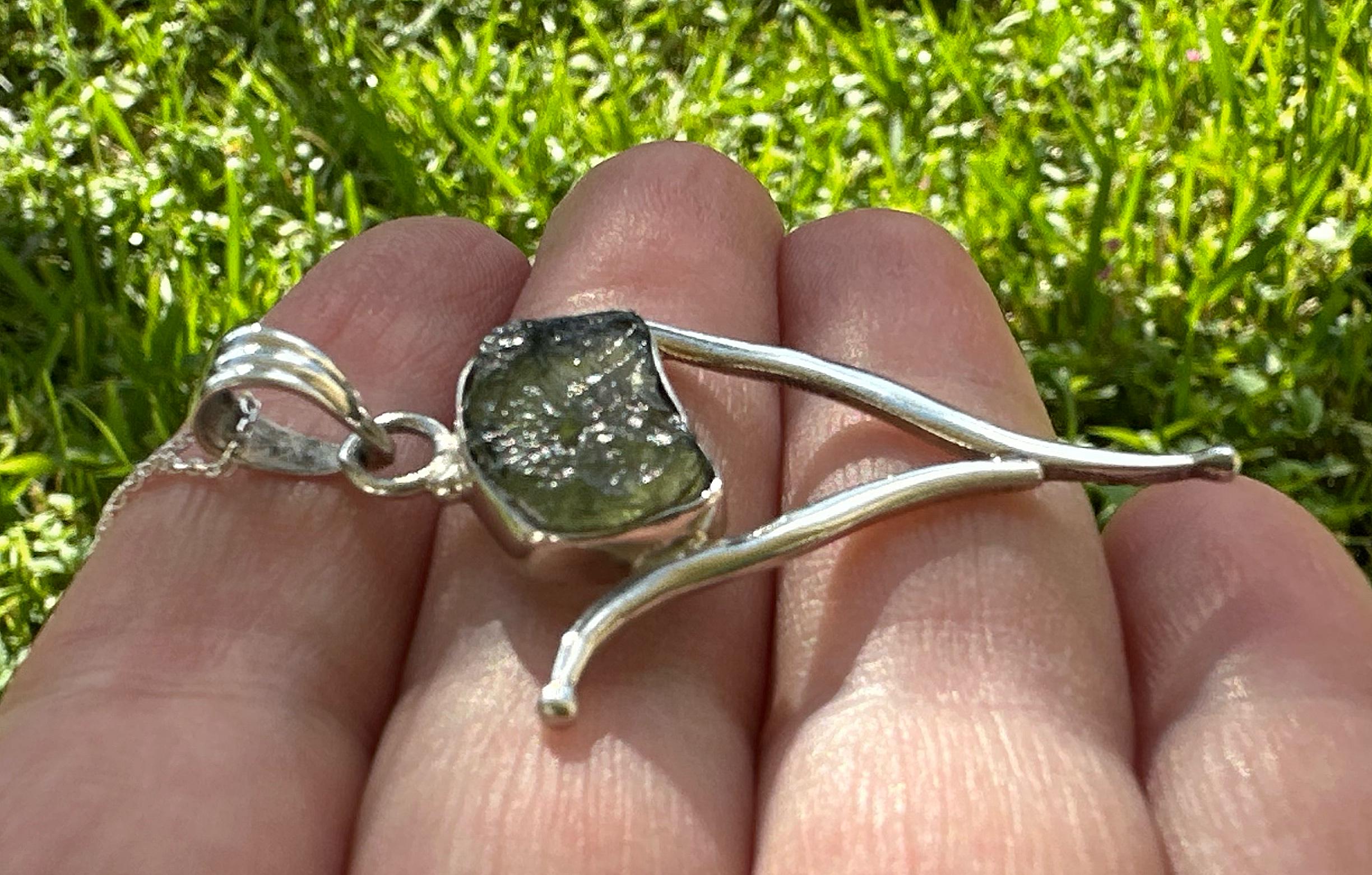 Handgemachter Moldavit Anhänger, 925 Sterling Silber