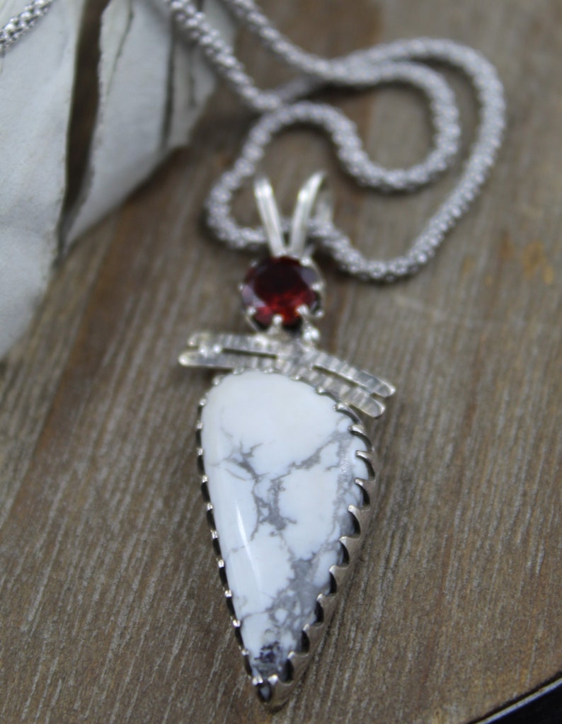 Solid Silver healing stone 925 sterling silver chakra stone Garnet Natural Genuine White Howlite gemstone pendant necklace