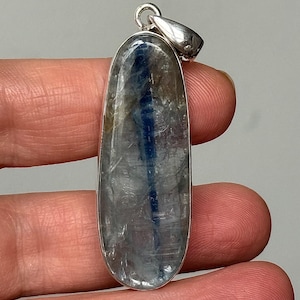 Ciondolo in argento sterling con cianite: collana in quarzo blu naturale