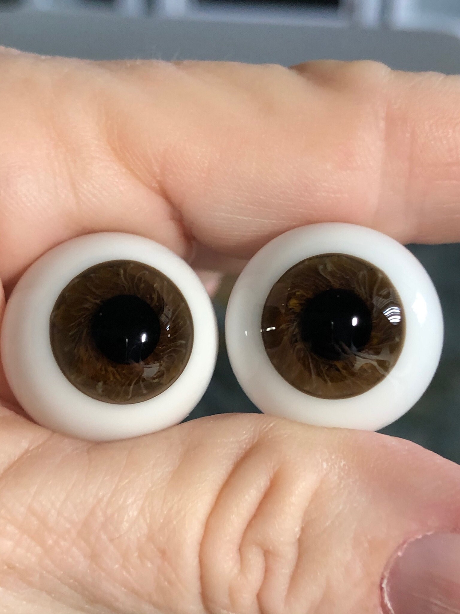 Made Exclusively for Irresistables! Brown #2 German Glass Eyes Middle 22mm 