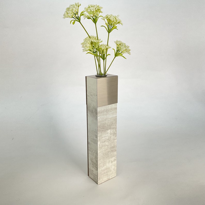 Standing Single Flower Vase Marbled White