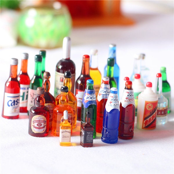Miniature drink bottles, beer, alcohol, whisky, soft drink, Miniature liquor, Dollhouse drinks, Toy Figure Props, Barbie dioramas