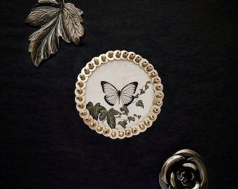 Le Fabularium Broche papillon brodée à la main en perles et paillettes | Académie noire | Entomologie