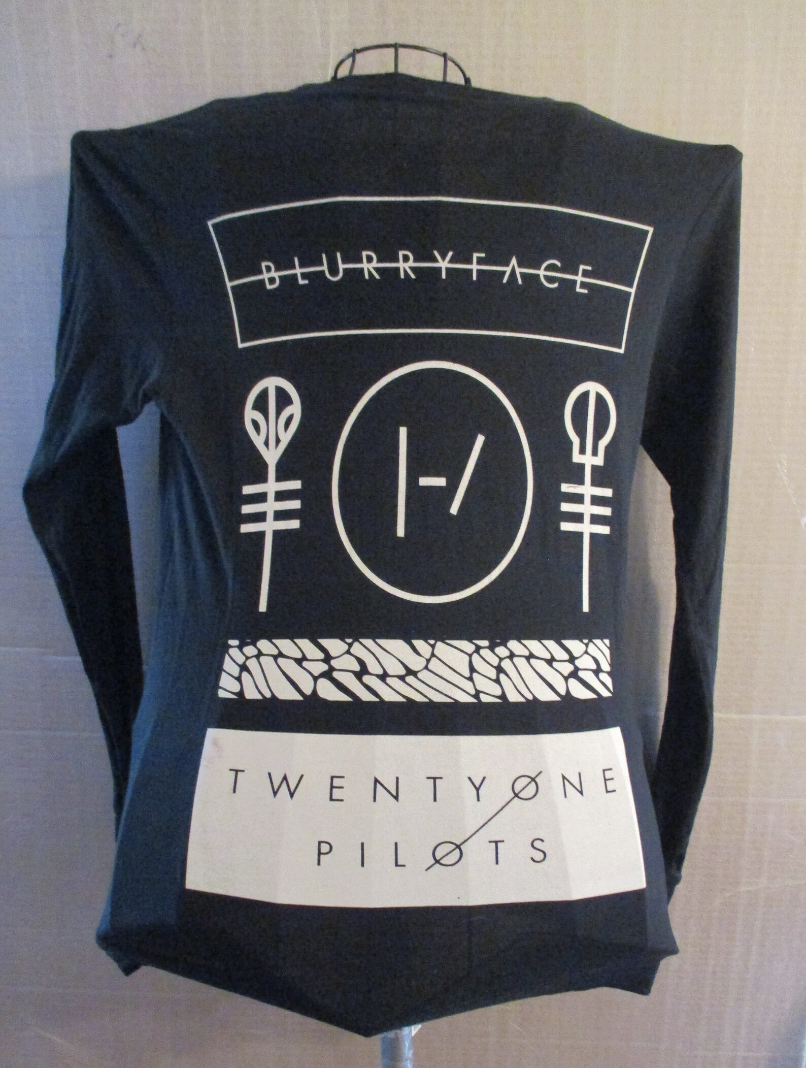 twenty one pilots emblem long sleeve