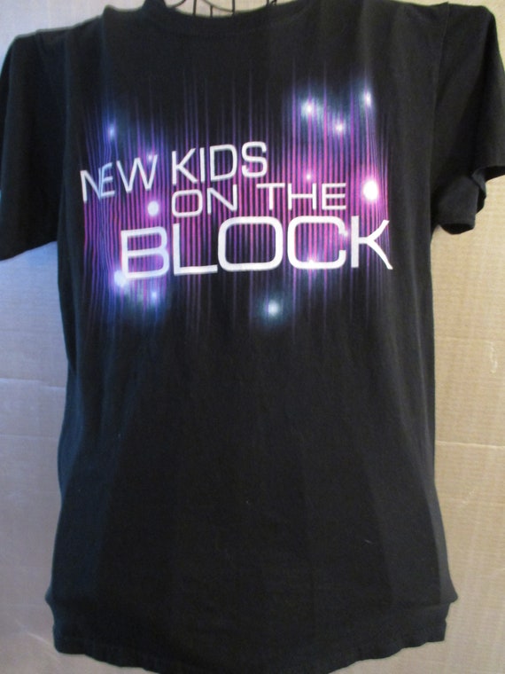 New Kids on the Block-Tour 2011-Size Medium - image 3