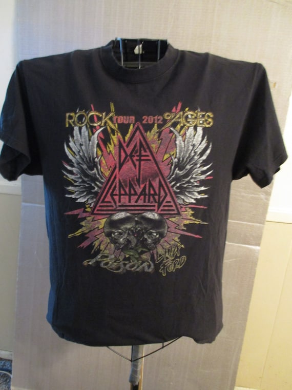 Def Leppard and Poison-Rock of Ages Tour 2012-Size