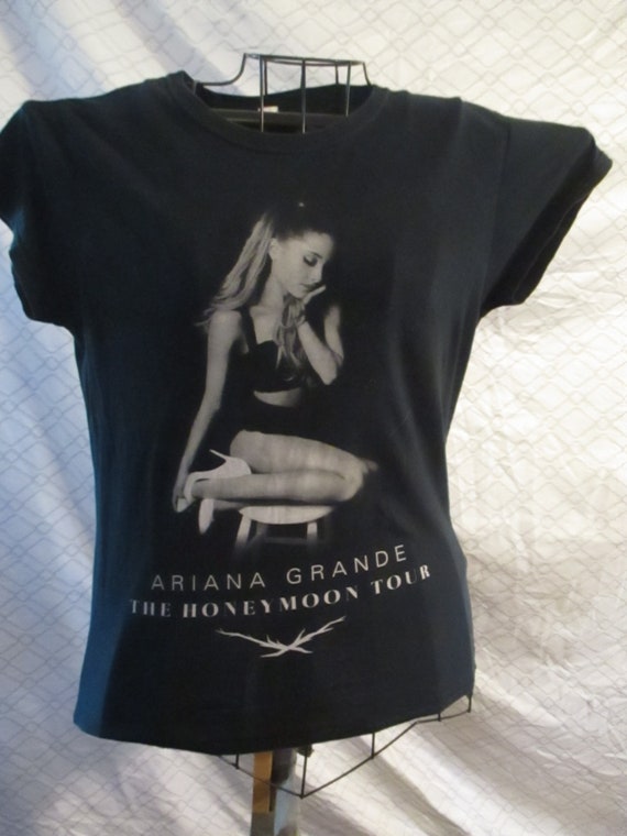 Ariana Grande-The Honeymoon Tour-Youth Large - image 2