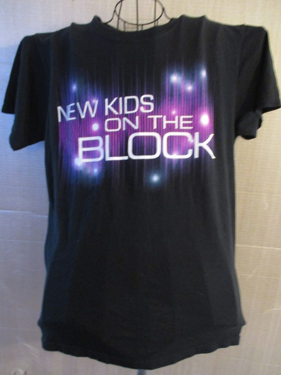 New Kids on the Block-Tour 2011-Size Medium - image 2
