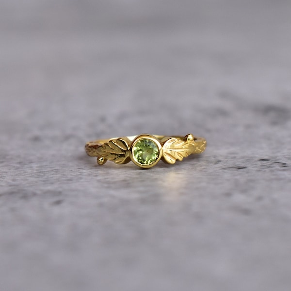 Natural Peridot leafy design Ring* Peridot minimalist ring* stacking dainty Jewelry* Birthday Gift for Her* Bridesmaid jewelry* Unique gift