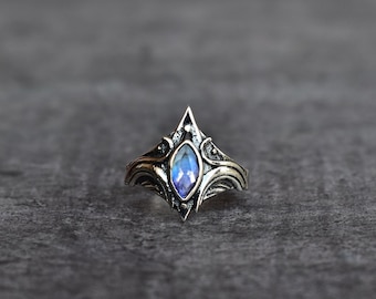 Genuine moonstone statement ring* Rainbow moonstone unique design ring* Sterling silver ring* Crystal ring for beginning* Bridesmaid jewelry