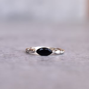 Genuine Black onyx ring* Onyx marquise shaped dainty ring for women* Everyday jewelry* Sterling silver black stone ring* Bridesmaid gifts