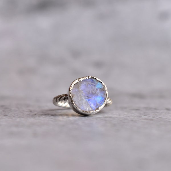 Raw moonstone ring* Healing crystal ring* Sterling silver bohemian handmade ring* Raw gemstone ring* Bridesmaid gift* Gift for her
