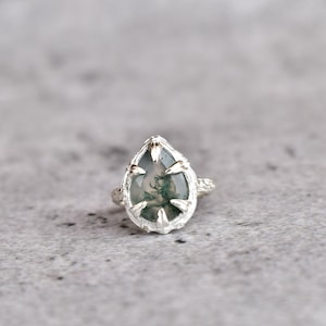 Huge pear-shaped Moss Agate ring , Sterling silver Handmade jewelry , Wedding moss agate ring , Elegant ring for beginners , Gift for her