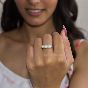 Anello in argento sterling 925 con opale di fuoco etiope Welo 100% naturale - Gioielli con opale di fuoco / anello di tendenza / finitura rodiata