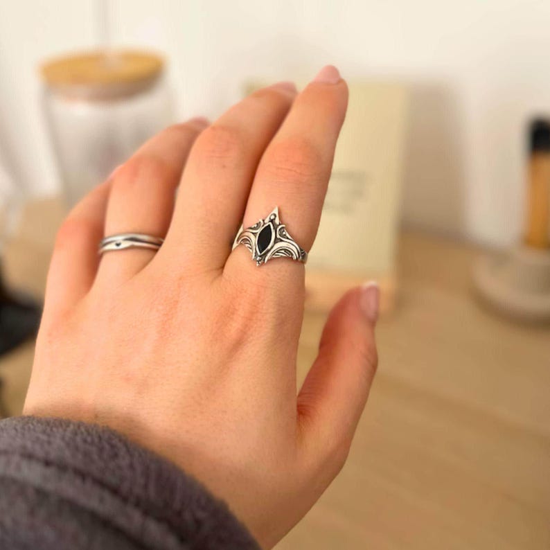 Black Onyx Ring, Gothic Sterling Silver Ring, Oxidized Statement Ring, Witchy Boho Ring for Women, Halloween Handmade Gift for Her immagine 1