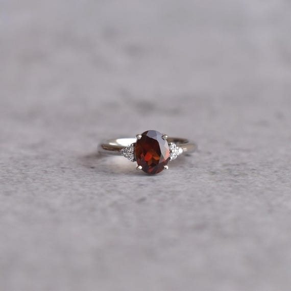 Anello ovale in granato rosso, gioiello per anniversario in argento sterling - Italia
