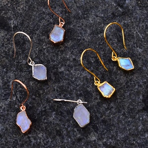 Raw Moonstone Crystal Dangle, Raw gemstone Earring, Silver June Birthstone earrings, moonstone celestial jewelry everyday wear gift for her