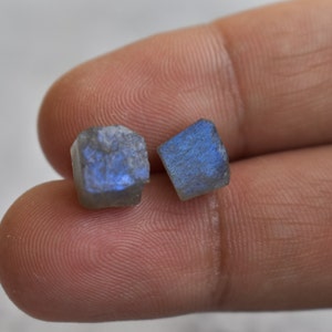 Raw Labradorite Stud Earrings, Blue Iridescent Labradorite, healing crystal Jewelry,  raw Gemstone Stud Earrings, Labradorite Earrings gift