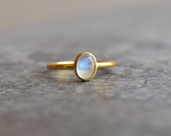 Natürlicher Mondstein Ring, zierlicher Ring, Boho Kristall Schmuck für den Alltag, 14K Gold, Mondstein Heilstein Ring, Geschenk für Sie