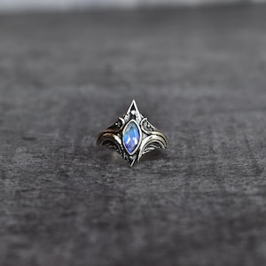 Genuine moonstone statement ring* Rainbow moonstone unique design ring* Sterling silver ring* Crystal ring for beginning* Bridesmaid jewelry