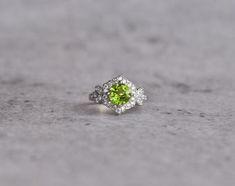 Vintage natural Peridot ring, halo engagement ring, natural peridot, round cut peridot ring, silver ring rhodium plated, bridal peridot ring