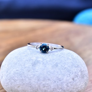 London Blue Topaz minimalist Ring, Dainty promise ring, December birthstone, gift for her, Party wear sterling silver ring , gift for mom