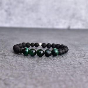 Natürliches grünes Tigerauge und Lava Perlen Armband* Diffuser handgemachtes Armband * Dehnbare Perlenarmbänder* Zwei Stein Armband Geschenk für Männer
