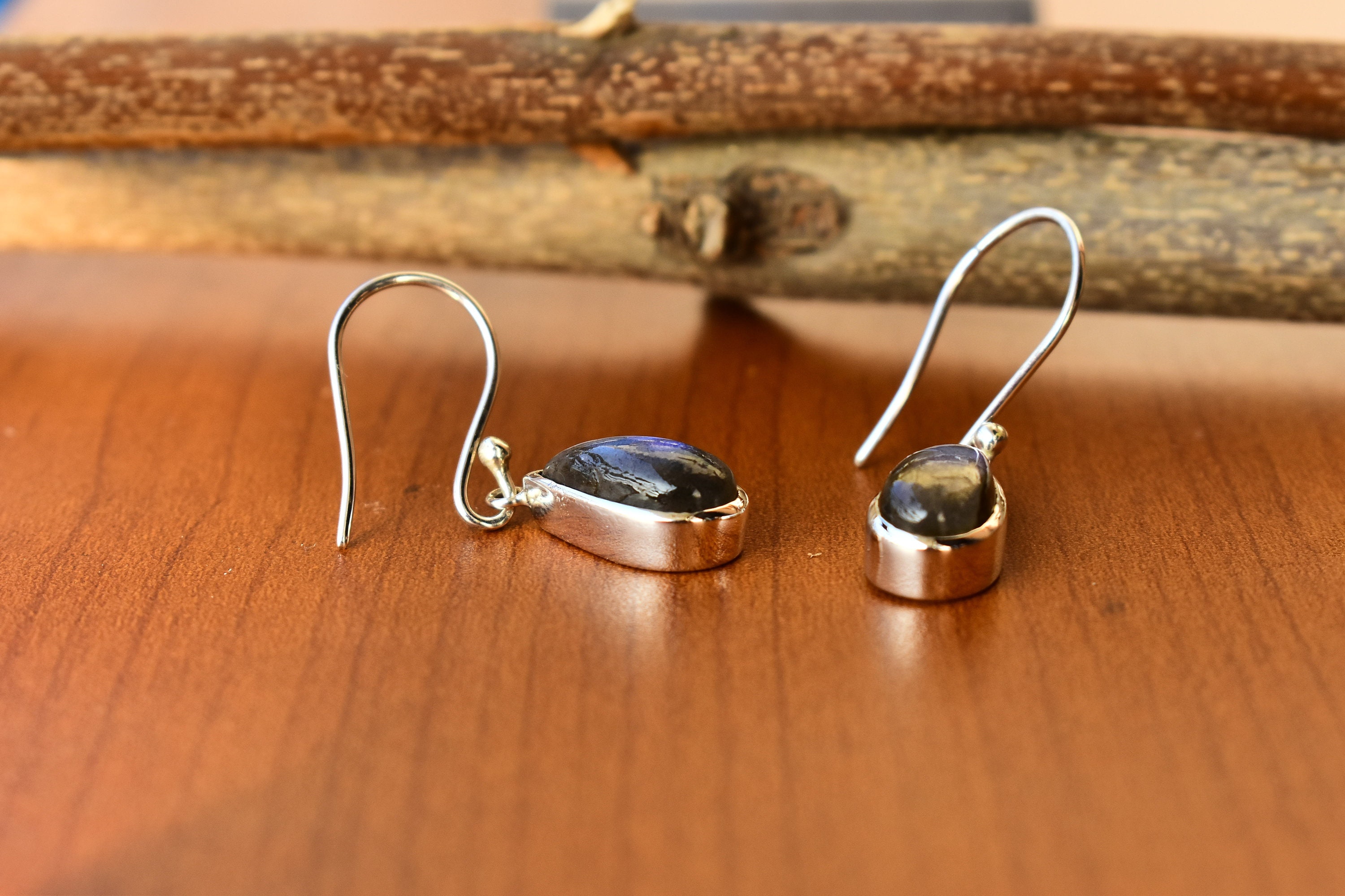•LUNA• labradorite tear + silver earrings