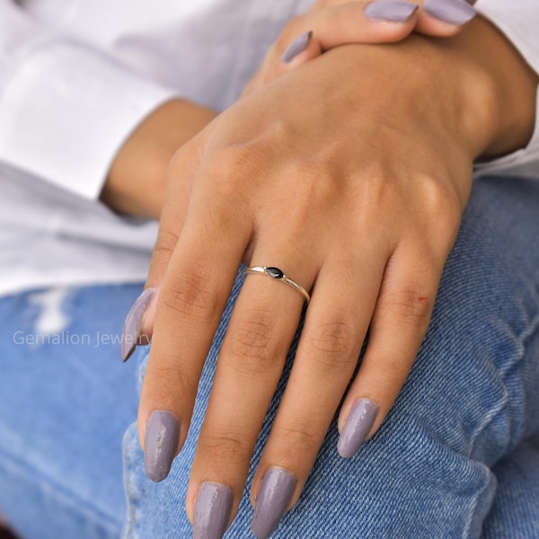 Genuine black onyx minimalist ring* Sterling silver Dainty ring for beginning* Handmade ring* Stackable ring* Gift for mom* Gift for her