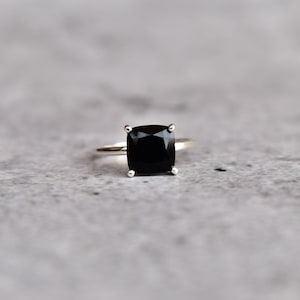 Natural black onyx cushion cut gemstone ring* Black diamond sterling silver ring* Party wear ring* Minimalist ring* Handmade elegant ring
