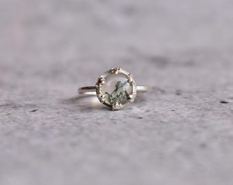 Round Cut Natural Moss Agate dainty ring , Nature Inspired Leaf Ring , healing gemstone bohemian ring , Bridesmaid gift , Gift for her