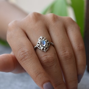 Moonstone Ring Bohemian Vintage Moon Tooth Finger Ring Female Ring,Temu