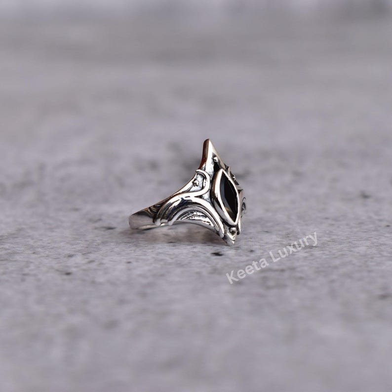 Black Onyx Ring, Gothic Sterling Silver Ring, Oxidized Statement Ring, Witchy Boho Ring for Women, Halloween Handmade Gift for Her immagine 3