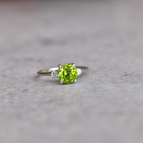 Natural Peridot Solid Silver Ring 3.6 Carats Genuine Peridot Birthstone  Cushion Cut Classic Design Anniversary Jewelry Gifts