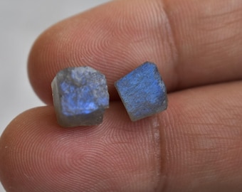 Raw Labradorite Stud Earrings, Blue Iridescent Labradorite, healing crystal Jewelry,  raw Gemstone Stud Earrings, Labradorite Earrings gift