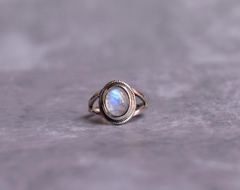 Natural Moonstone bohemian ring, Silver oxidized Oval shaped genuine rainbow moonstone ring , Handmade boho looking jewelry gift ideas