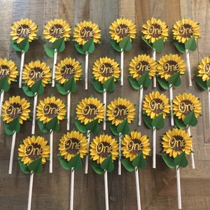 Sunflower cupcake topper, flower cupcake topper