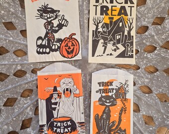 Vintage Halloween bag lot, Paper treat bags, Vintage Halloween decor, Vintage ephemera, Mixed media supplies, Ghost, Craft supplies