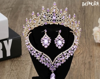 Conjunto de tiara nupcial de diamantes de imitación morados: corona de boda dorada, pendientes, collar