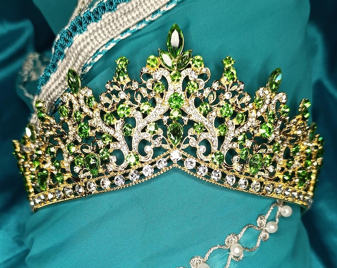 Quinceanera Crown, Bridal Jewelry Set, Prom, Wedding Earrings, V Shape Necklace, Green Light Jewelry, Green Earrings, Green Light Necklace