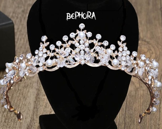 Luxurious Wedding Crown - Rose Gold Tiara with Crystals & Pearls, Ideal for Bride, Princess Birthday Gift, Ideal for Bride Bridesmaids