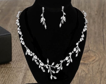 BEPHORA Handmade White Rhinestone Fashion Pendant New Earrings Necklace Gift Jewelry Sets Brides Women Girls Wedding Crystal Luxury Style