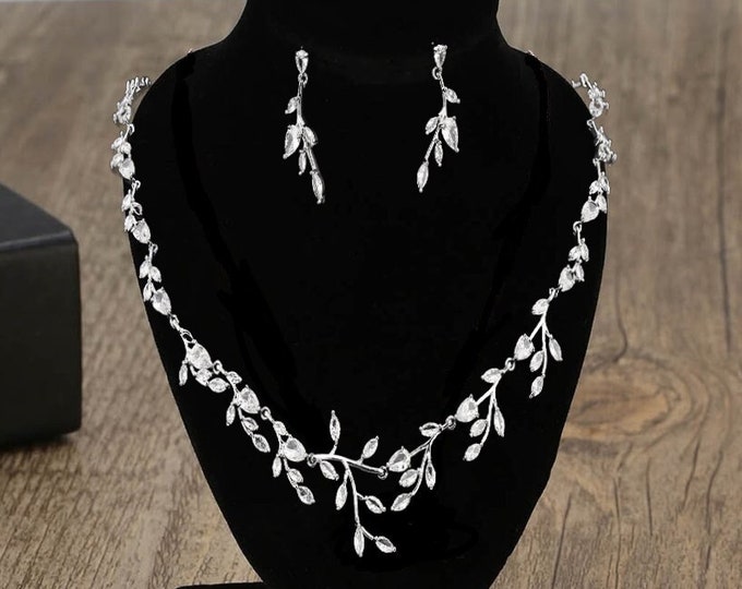 BEPHORA Handmade White Rhinestone Fashion Pendant New Earrings Necklace Gift Jewelry Sets Brides Women Girls Wedding Crystal Luxury Style