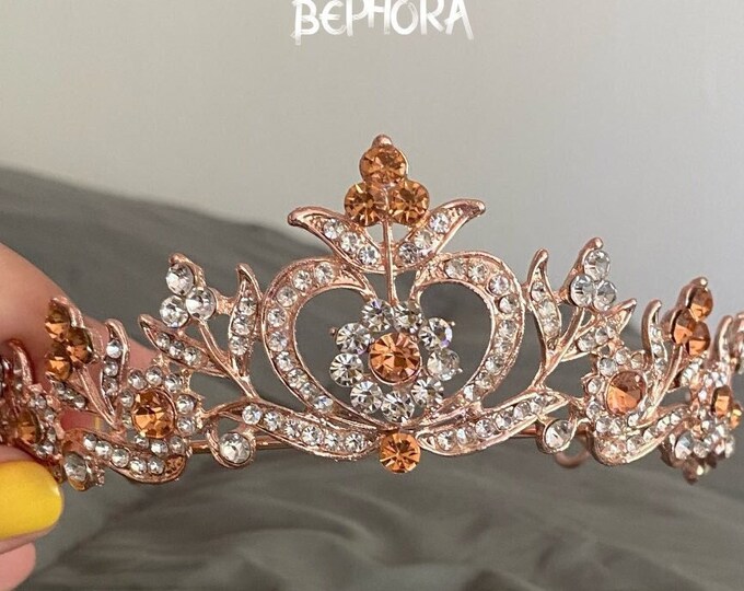 Elegant Crystal Leaf Bridal Tiara - Rhinestone Queen Crown with Pageant Sparkle - Perfect Wedding Hair Accessory for Brides wedding Crown