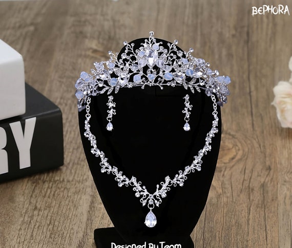 Baroque Crystal Bridal Jewelry Set: Rhinestone Tiara  display picture 3