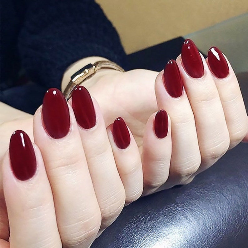 BEPHORA Handmade Set of 24 Wine-Red gradient polished nail | Etsy